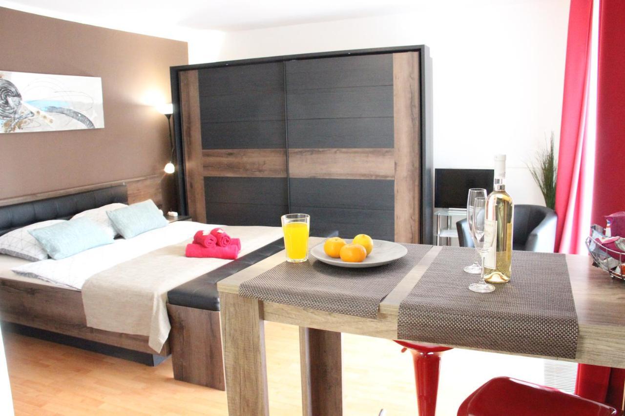 Luxury Studio In The Heart Of Beroun Kültér fotó