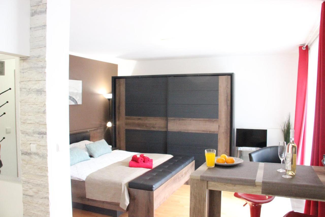 Luxury Studio In The Heart Of Beroun Kültér fotó
